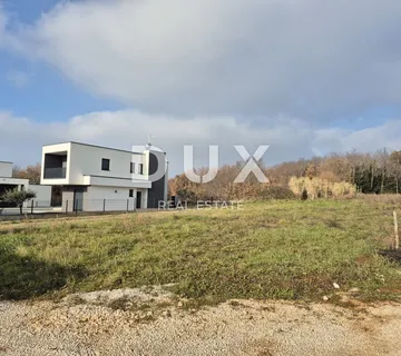 ISTRA, KAŠTELIR - Građevinsko zemljište na odličnoj lokaciji - cover