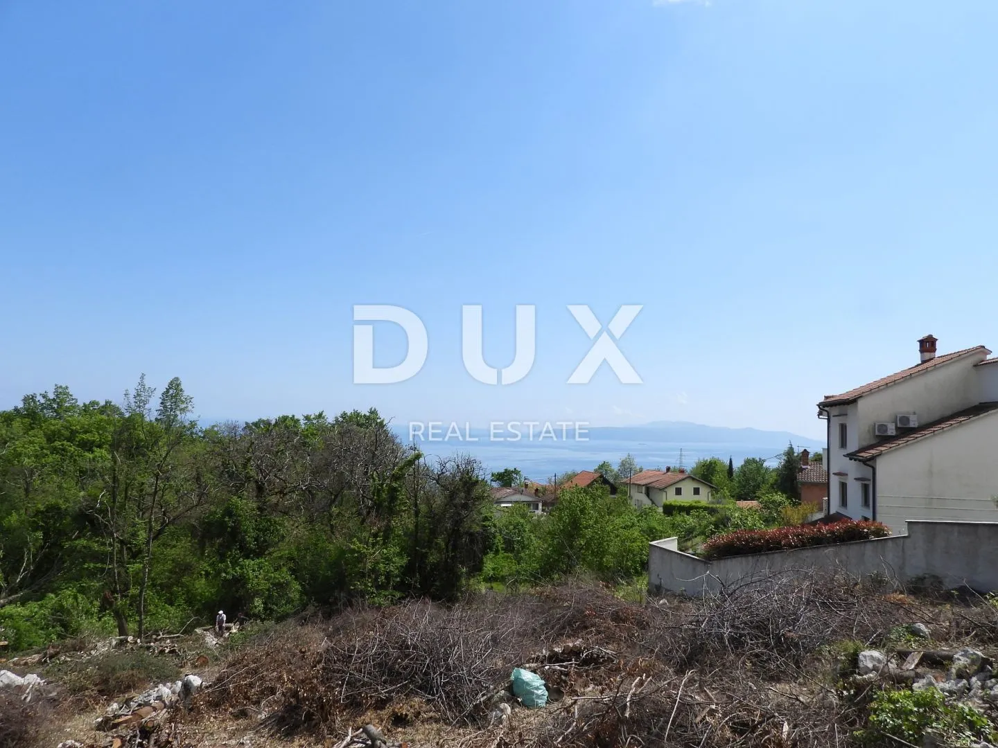 OPATIJA, IČIĆI, POLJANE- građevinsko zemljište 1333m2 + stara kuća 85m2 s pogledom na more za obiteljsku kuću/ villu/ apartmane/ kuću za iznajmljivanje - odmor s bazenom - cover