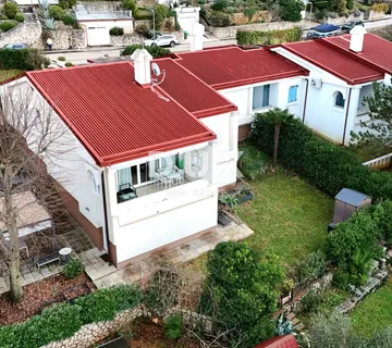 OTOK KRK, NJIVICE - Dvojna kuća s pogledom na more, 276m2 - cover