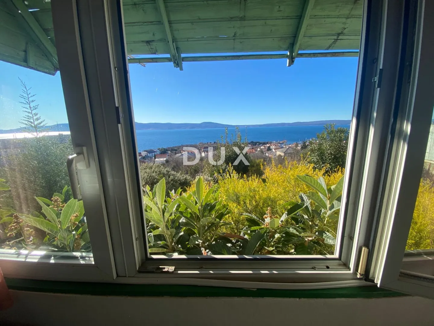 NOVI VINODOLSKI - stan 30 m2 s panoramskim pogledom na more! PRILIKA! - cover