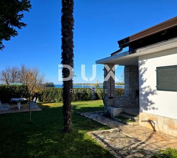 ISTRA, NOVIGRAD - Kuća uz more - cover