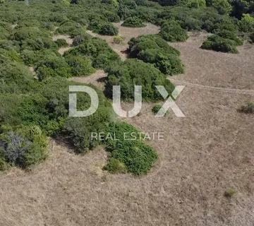 ISTRA, BANJOLE - Građevinski teren za stanove ili vilu za odmor! - cover