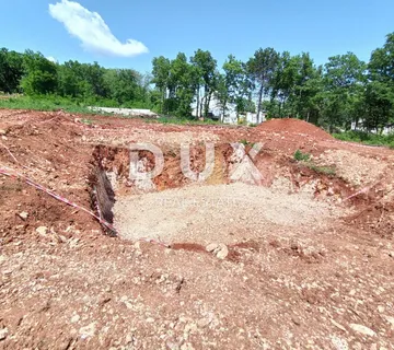 ISTRA, LABIN - Zemljište s panoramskim pogledom i građevinskom dozvolom - cover