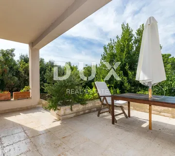 OTOK KRK, PUNAT - Kuća na izvrsnoj lokaciji 1 red do mora! - cover