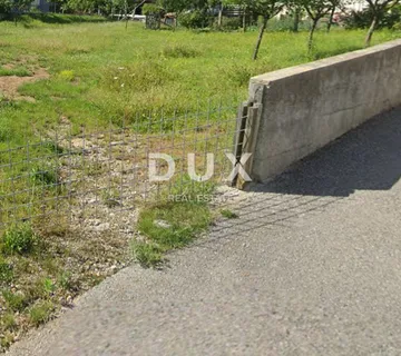 OPATIJA, PUŽI - građevinsko zemljište 694 m2 za obiteljsku kuću / villu! PRILIKA! - cover