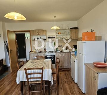 OTOK KRK, VRBNIK (okolica) - Samostojeća kuća na osami sa dva apartmana - cover