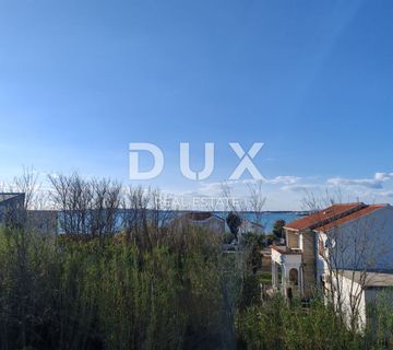 ZADAR, PRIVLAKA - Novogradnja s krovnom terasom i pogledom na more 110 metara od plaže! D - cover