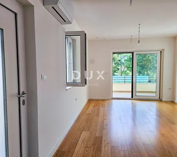 MALI LOŠINJ, CENTAR - PRILIKA - Stan u prizemlju s vrtom i parkingom - cover