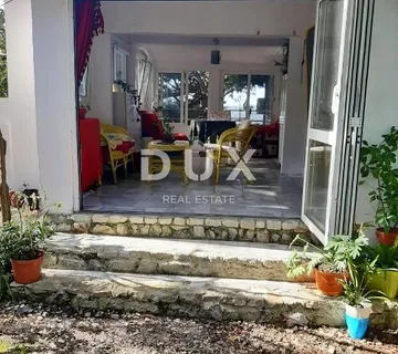 MALI LOŠINJ - Dva stana u neposrednoj blizini mora - cover