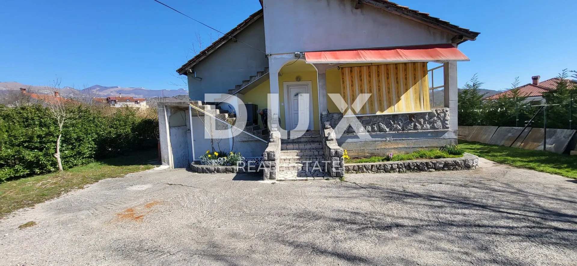 RIJEKA, DRAŽICE, najam samostojeća kuća s 4 soba i velikom okućnicom  - cover