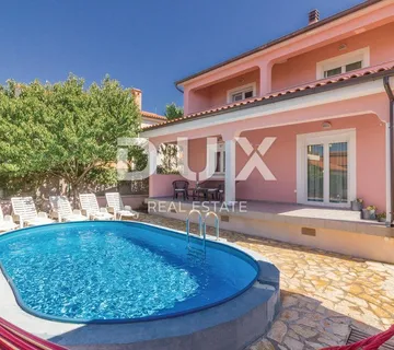 ISTRA, PULA Obiteljska kuća na periferiji grada!  - cover