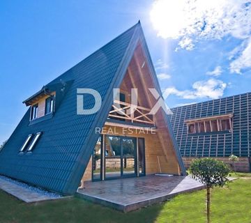 KARLOVAC, BROĐANI - Drvena oaza mira uz rijeku Kupu – idealna za život ili turističku investiciju  - cover
