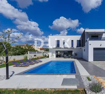 ISTRA,MAJMAJOLA Nova dizajnerska vila - cover