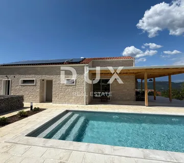 ISTRA, MOTOVUN - Skladna novogradnja s bazenom - cover