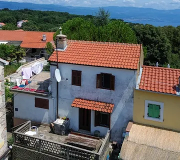 OTOK KRK, RISIKA - Dvojna kuća u blizini mora! - cover