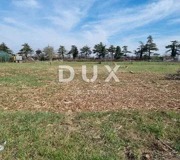 ISTRA, PULA - Građevinsko zemljište u Štinjanu 890 m2 - cover