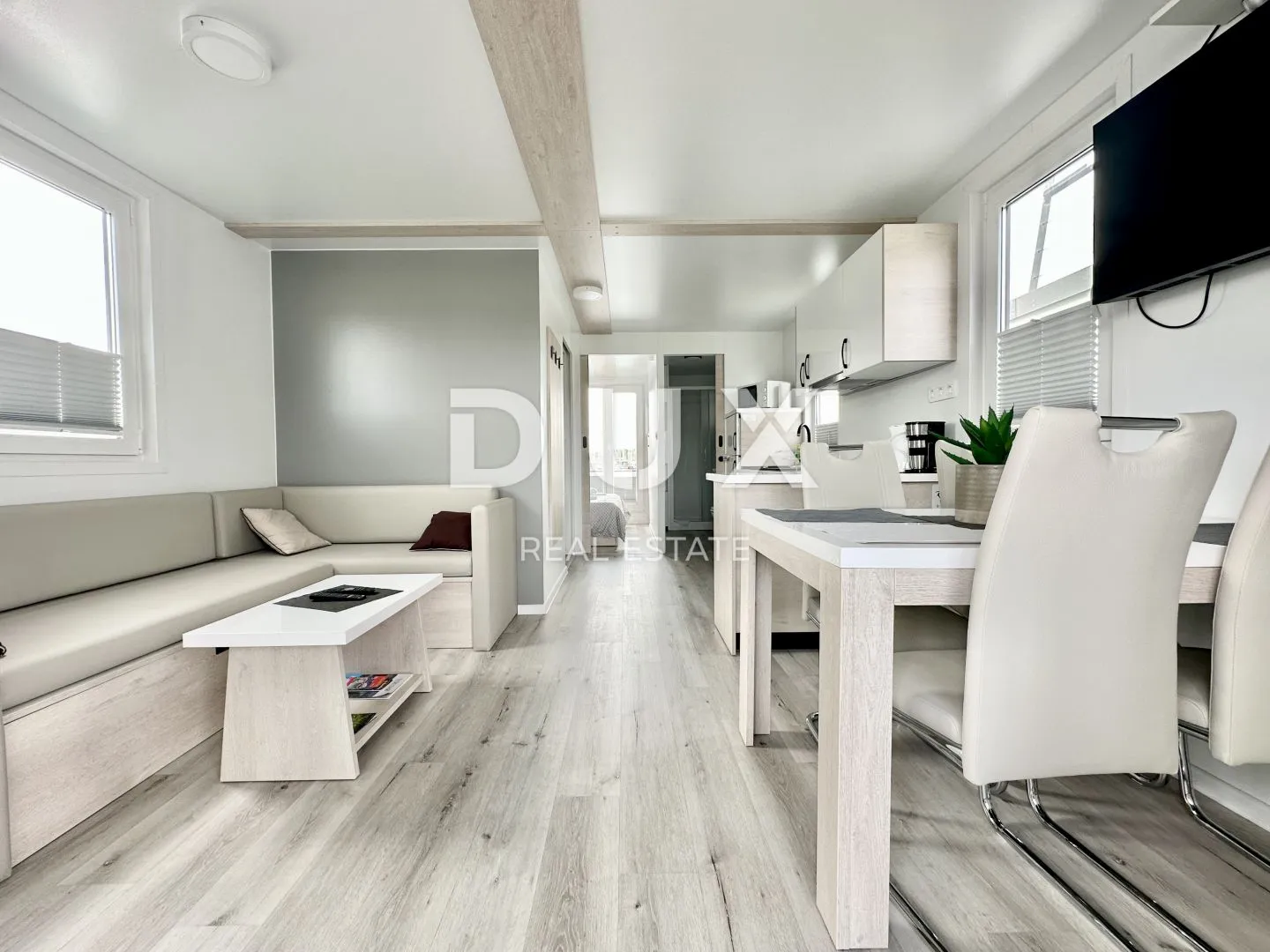 ISTRA, VERUDA - Vaš budući dom na moru, PRILIKA! - cover