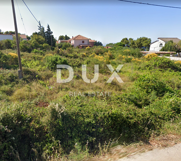 UGLJAN - građevinsko zemljište 2. RED DO MORA!!!- 1250m2 za obiteljsku kuću/  villu/ apartmane/ kuće za iznajmljivanje- odmor s bazenom - cover