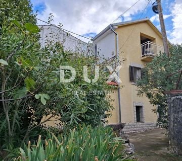CRIKVENICA, SELCE - kuća u Selcu s dva stana - cover