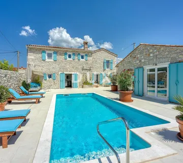 ISTRA, SVETI LOVREČ - Kamena kuća s bazenom - cover
