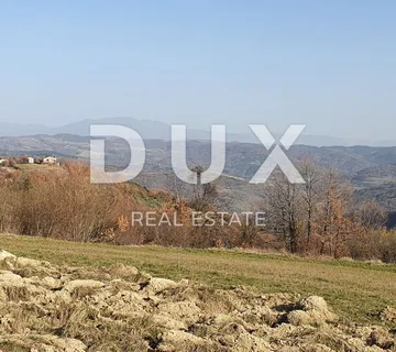 ISTRA, MOTOVUN, KAŠĆERGA - Građevinsko zemljište s građevinskom dozvolom, panoramski pogled! - cover