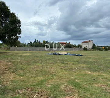 ISTRA, PULA - Građevinski teren za višestambene zgrade ili naselje s vilama!   - cover