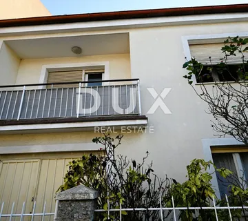  ISTRA, PULA Kuća s dva stana i dvorištem! Potencijal za zgradu! - cover