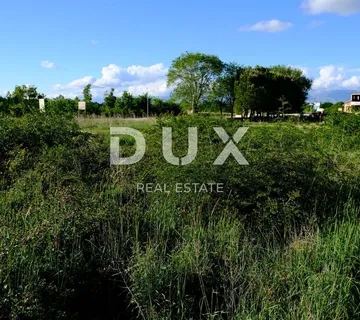 ZADAR, POLJICA BRIG - Građevinsko zemljište uz glavnu prometnu cestu! P1 - cover