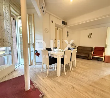 RIJEKA, CENTAR - dvije stambene jedinice, tri balkona, pogled na more - cover