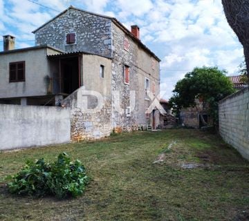 ISTRA, VIŠNJAN - Kuća za adaptaciju sa puno potencijala - cover