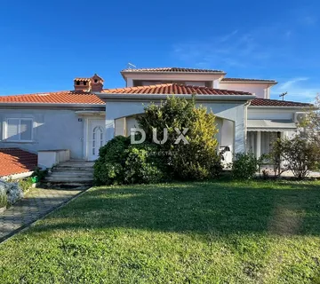 ISTRA, UMAG - Samostojeća kuća s dva odvojena stana, garažom i okućnicom - cover