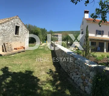 ISTRA, RABAC - Čarobno imanje s dvije kuće u blizini mora - cover