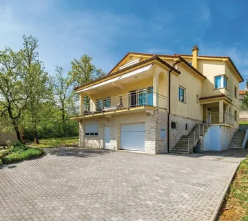 RIJEKA, SRDOČI - vila na 3 kata u mirnom okruženju s pogledom na more  - cover