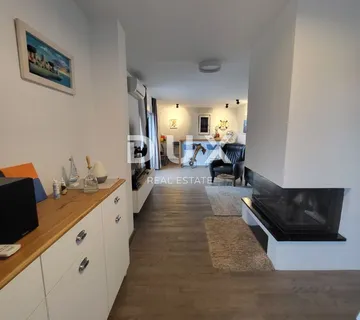PREKO, ZADAR - Penthouse novogradnja s bazenom, 2 minute od plaže! - cover