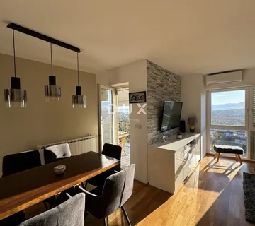 VIŠKOVO - 2S+DB od 65m2 s balkonom i pogledom na more - cover