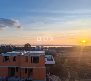 ZADAR, PRIVLAKA - EKSKLUZIVNO U DUX-U! Moderan penthouse s pogledom na more! Novogradnja! S3 - cover