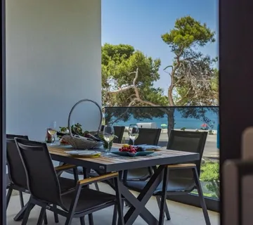 ISTRA, FAŽANA - Luksuzan stan kraj plaže - cover