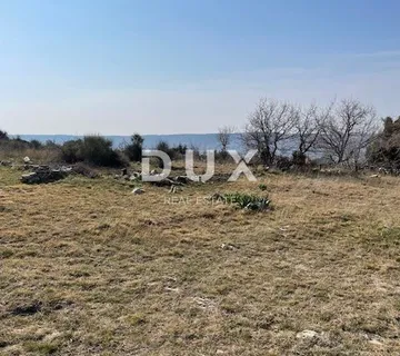 ZADAR, RTINA - Građevinsko zemljište s pogledom na more ispod magistrale 170 metara od mora! 502m2! - cover