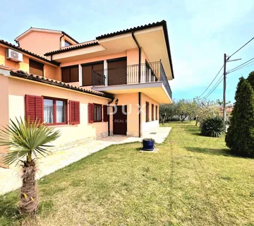 ISTRA, GALIŽANA – Apartmanska vila s maslinikom, krovnom terasom i panoramskim pogledom na more i Brijune - Galižana, Vodnjan