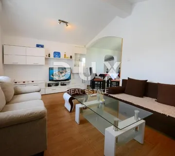 ISTRA, POREČ - Simpatična kuća s tri stambene jedinice