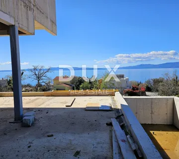 KOSTRENA - Stan s bazenom, garažom, liftom i pogledom na more - Kostrena Sveta Lucija, Kostrena