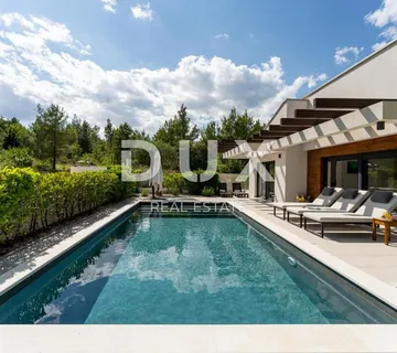 ZADAR, PRIDRAGA - Luksuzna vila s bazenom u blizini mora - Pridraga, Novigrad