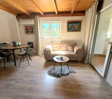 Istra, Červar Porat, 4SS+DB renoviran dvoetažni privatan stan, 250m od plaža - Červar-Porat, Poreč