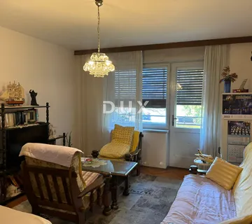 ISTRA, PULA - Stan nadomak centra s dvije terase! DUGOROČNI NAJAM! - cover