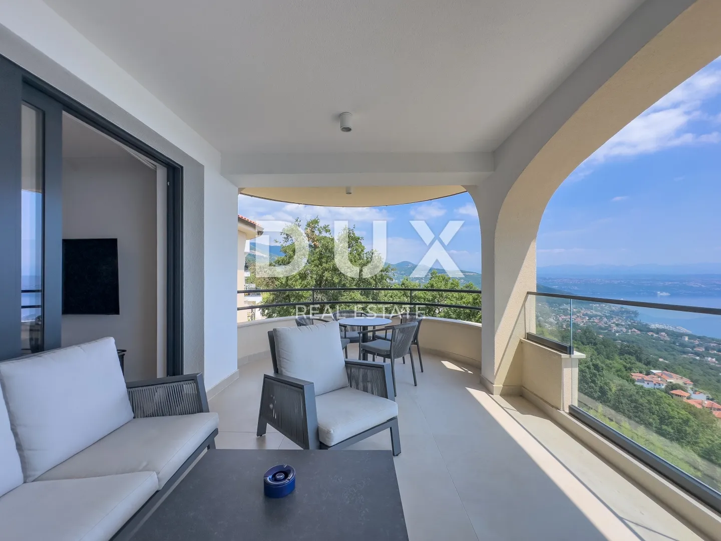 OPATIJA, LOVRAN - ekskluzivan stan s panoramskim pogledom i bazenom - cover