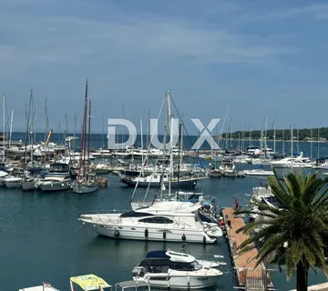 ISTRA, POREČ - Stan s dvije spavaće sobe i zauvijek pogledom na more!