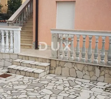 ISTRA, LIŽNJAN - Kuća sa tri stana