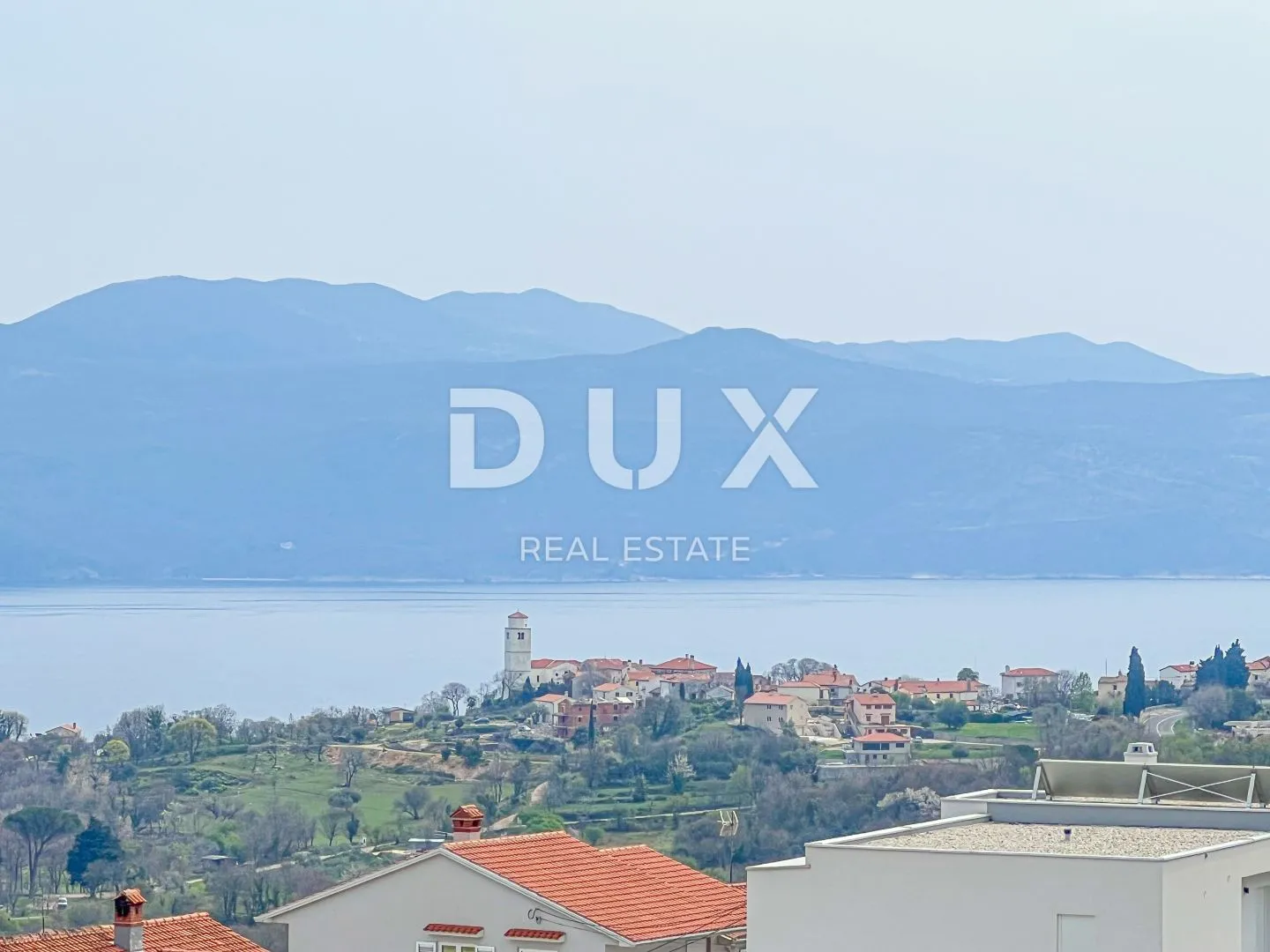 OPATIJA, BRSEČ - građevinsko zemljište od 1100m2 s direktnim pogledom na more na mirnom mjestu - cover