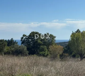 ISTRA, PERUŠKI - Predivno građevinsko zemljište s pogledom na more - cover