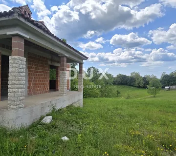ISTRA, GRAČIŠĆE - Ekskluzivna privatnost, mir i otvoreni pogled – kuća s velikom okućnicom